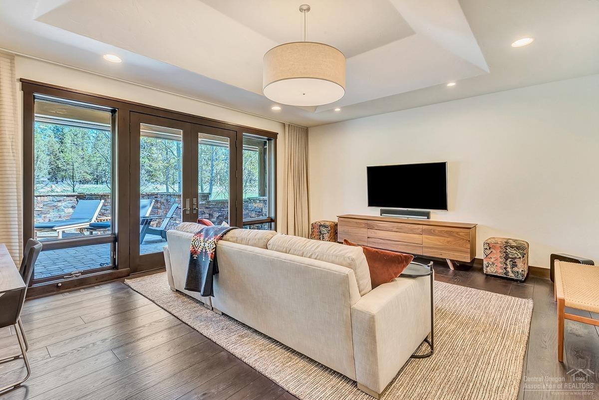 Broken Top - Residential