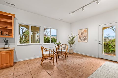 Tiny photo for 517 Lakota Way, Ashland, OR 97520 (MLS # 220212974)