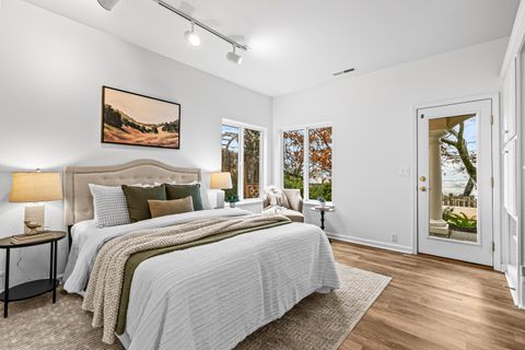 Tiny photo for 517 Lakota Way, Ashland, OR 97520 (MLS # 220212974)