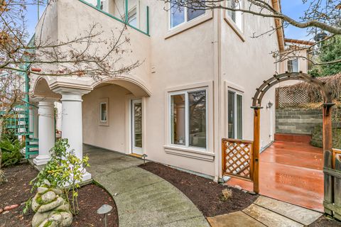 Tiny photo for 517 Lakota Way, Ashland, OR 97520 (MLS # 220212974)