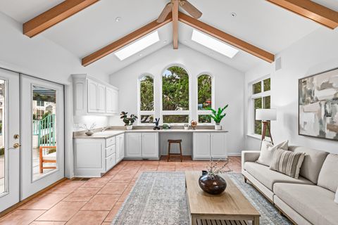 Tiny photo for 517 Lakota Way, Ashland, OR 97520 (MLS # 220212974)