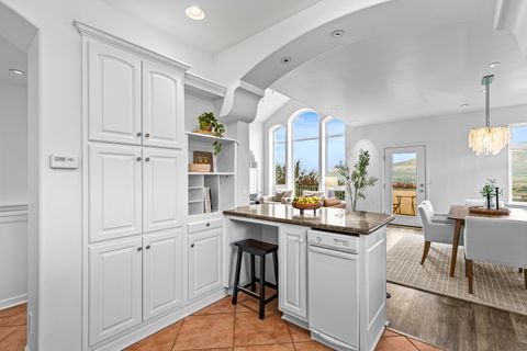 Tiny photo for 517 Lakota Way, Ashland, OR 97520 (MLS # 220212974)