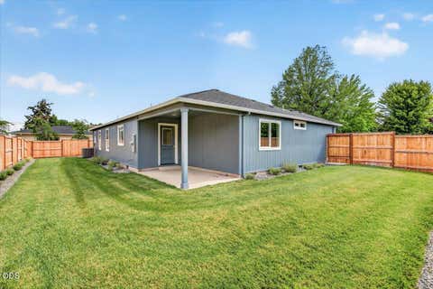 Tiny photo for 2981 Stonebrook Drive, Medford, OR 97504 (MLS # 220225754)