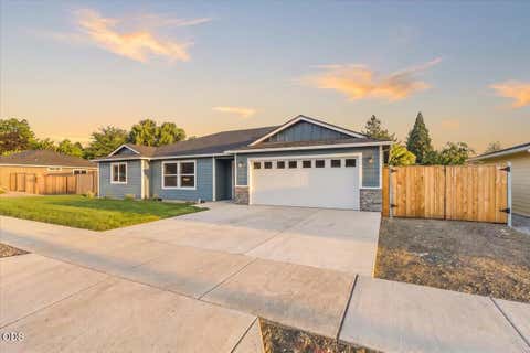 Tiny photo for 2981 Stonebrook Drive, Medford, OR 97504 (MLS # 220225754)