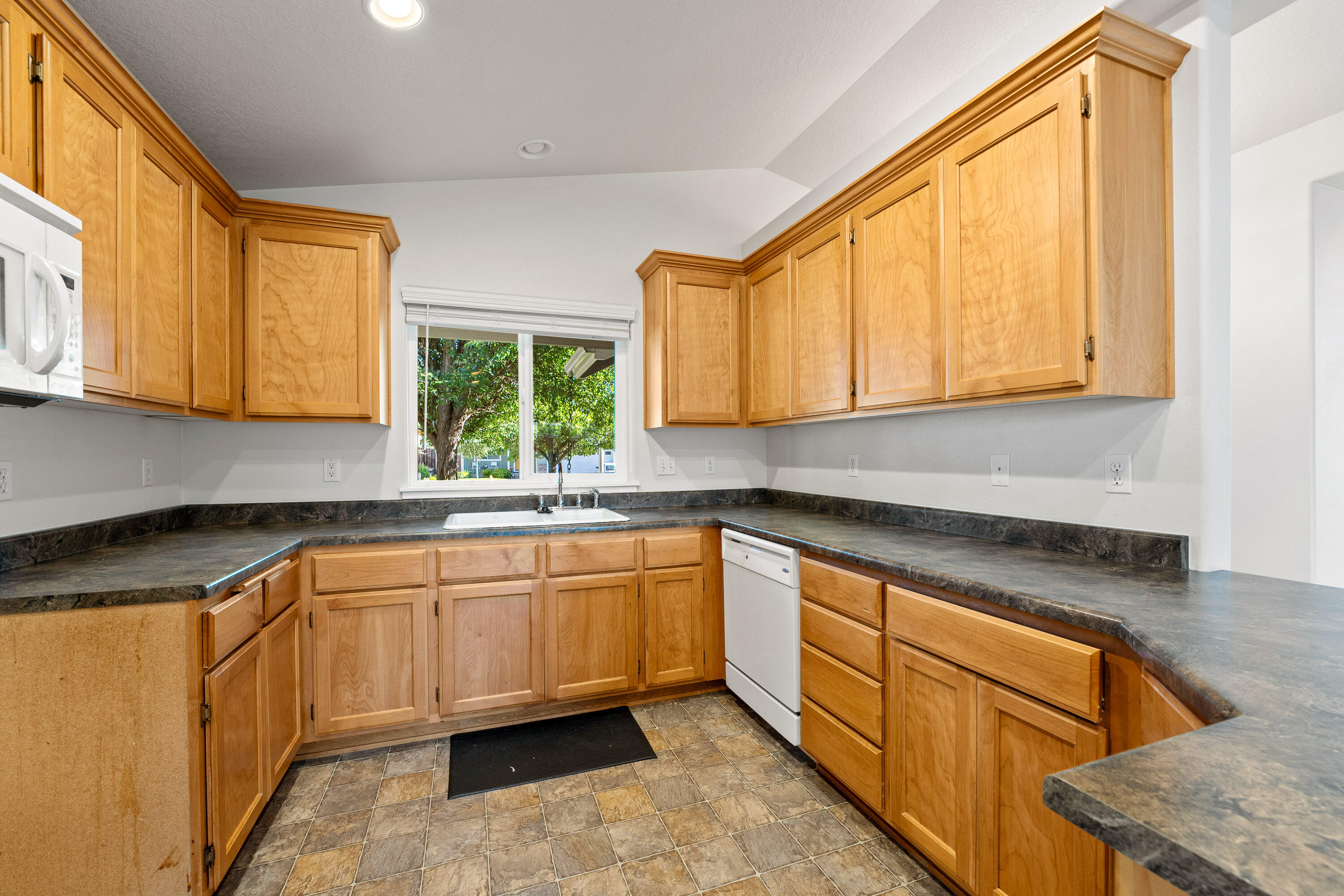 Harbeck Manor - Residential