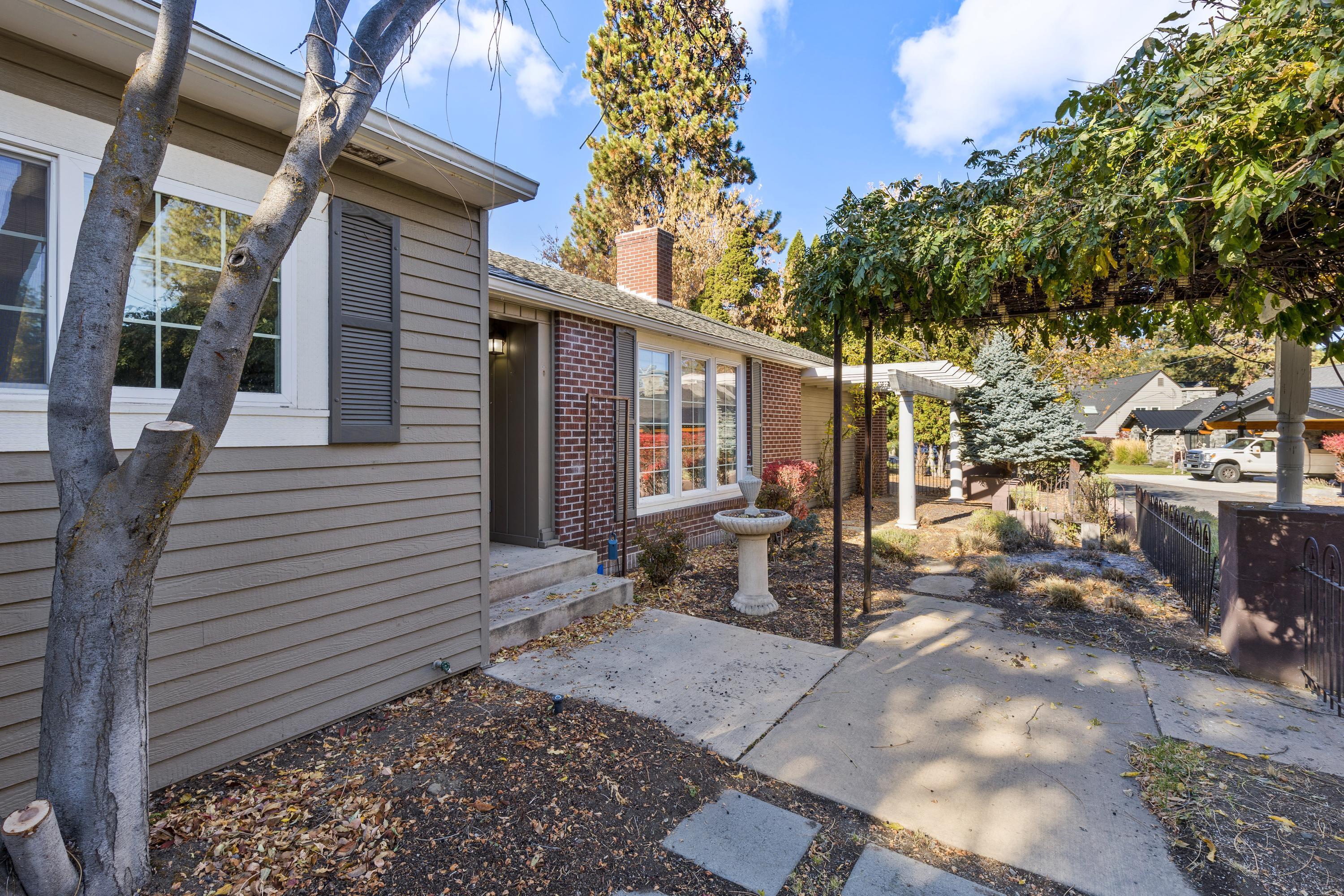 River Terrace - Residential