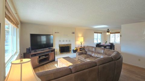 Tiny photo for 227 Soquel Street, Klamath Falls, OR 97601 (MLS # 220215390)