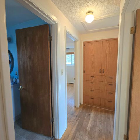 Tiny photo for 227 Soquel Street, Klamath Falls, OR 97601 (MLS # 220215390)