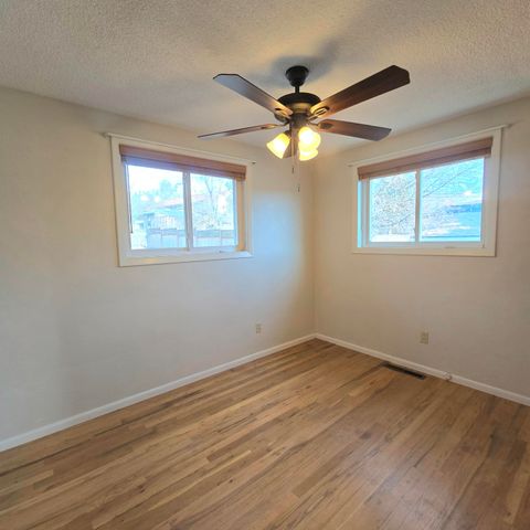 Tiny photo for 227 Soquel Street, Klamath Falls, OR 97601 (MLS # 220215390)
