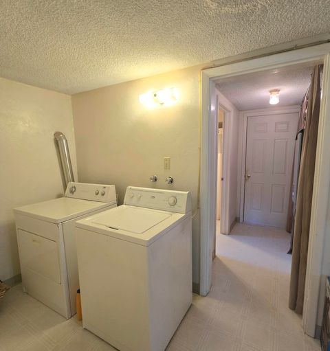 Tiny photo for 227 Soquel Street, Klamath Falls, OR 97601 (MLS # 220215390)