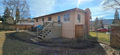 Tiny photo for 227 Soquel Street, Klamath Falls, OR 97601 (MLS # 220215390)