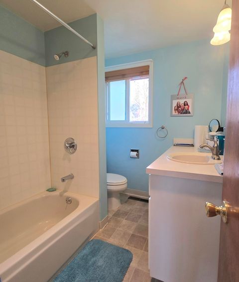 Tiny photo for 227 Soquel Street, Klamath Falls, OR 97601 (MLS # 220215390)