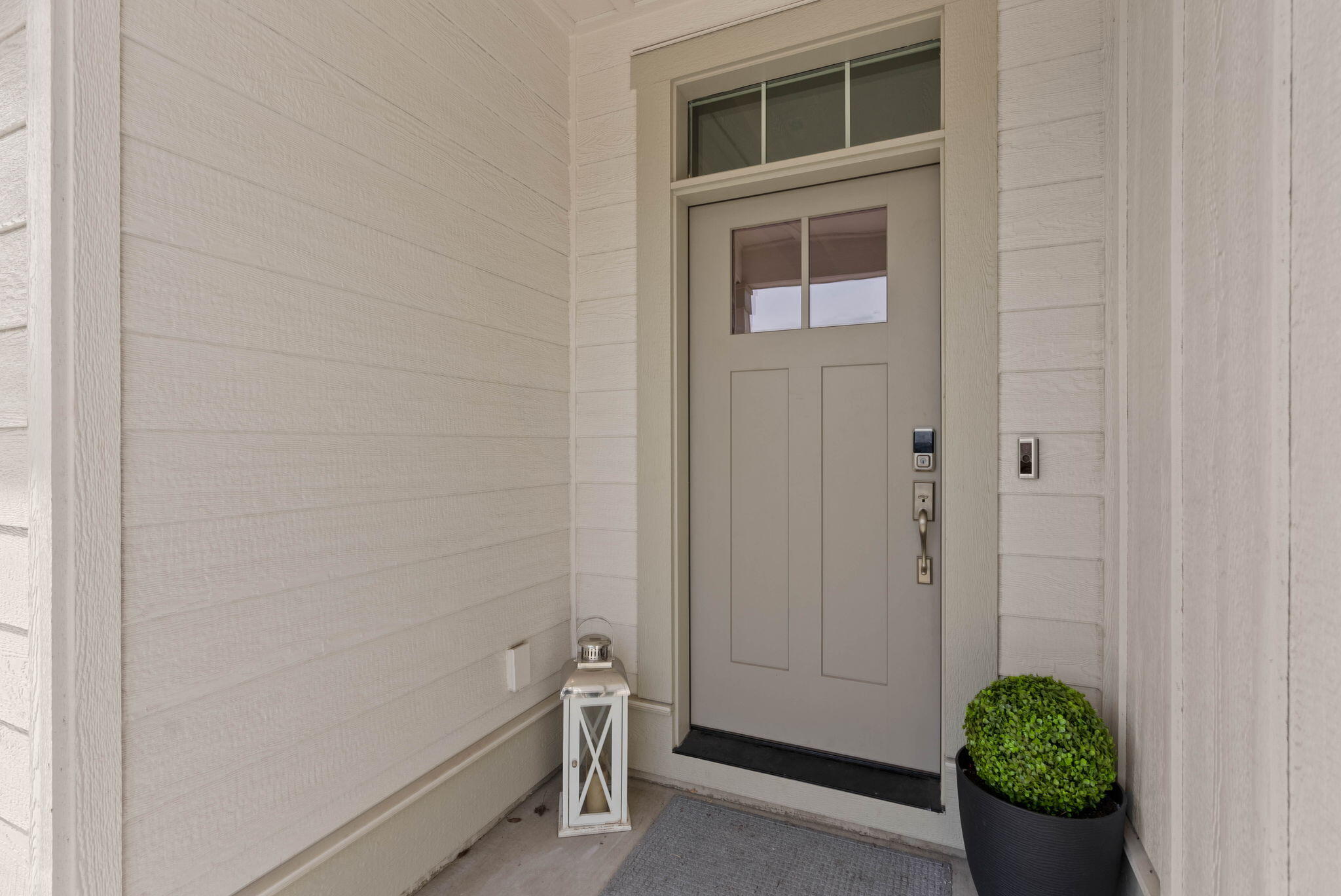 3843 NE Oakside Loop