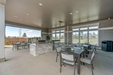 Tiny photo for 3843 NE Oakside Loop, Bend, OR 97701 (MLS # 220215377)