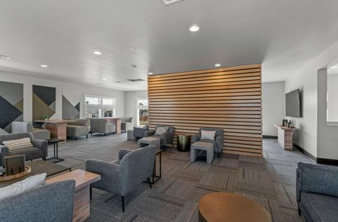 Tiny photo for 3843 NE Oakside Loop, Bend, OR 97701 (MLS # 220215377)