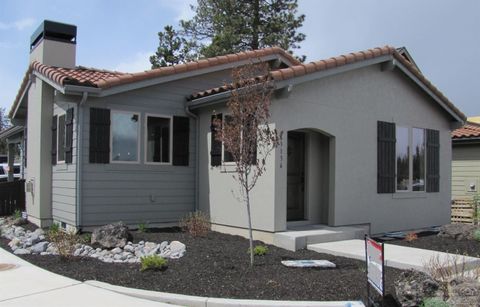63136 NW Via Cambria Bend OR 97703