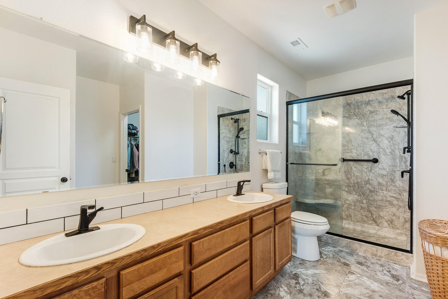 Vista Dorado - Residential