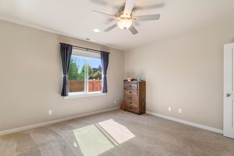 Tiny photo for 4176 SW 34th Street, Redmond, OR 97756 (MLS # 220221208)