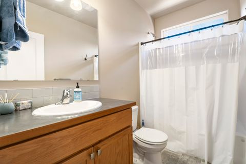 Tiny photo for 4176 SW 34th Street, Redmond, OR 97756 (MLS # 220221208)