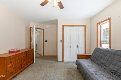 Tiny photo for 53621 Woodchuck Drive, La Pine, OR 97739 (MLS # 220224529)