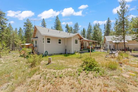 Tiny photo for 53621 Woodchuck Drive, La Pine, OR 97739 (MLS # 220224529)