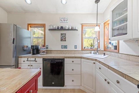 Tiny photo for 53621 Woodchuck Drive, La Pine, OR 97739 (MLS # 220224529)