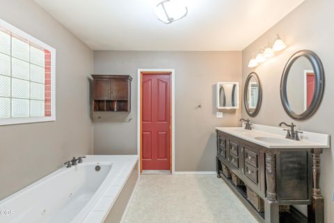 Tiny photo for 53621 Woodchuck Drive, La Pine, OR 97739 (MLS # 220224529)