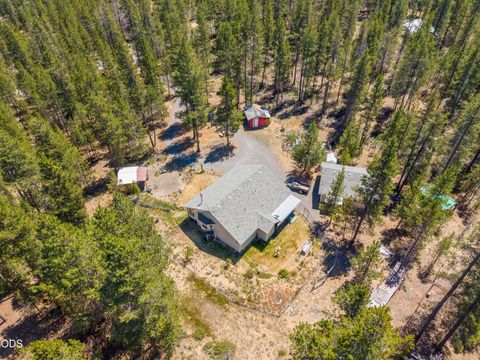 Tiny photo for 53621 Woodchuck Drive, La Pine, OR 97739 (MLS # 220224529)
