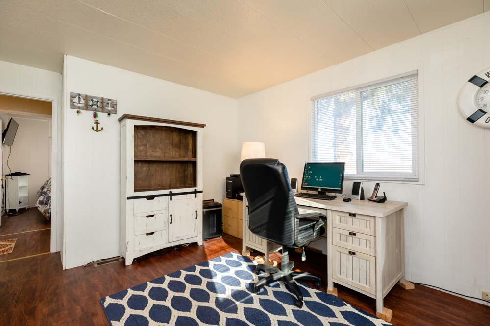 Henley Acres - Residential