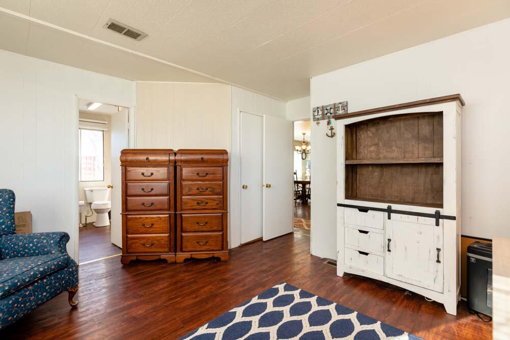 Henley Acres - Residential