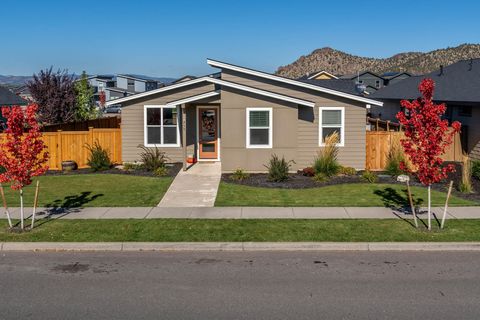 758 NE Whistle Way Prineville OR 97754