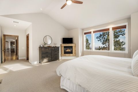 Tiny photo for 3057 NW Colonial Drive, Bend, OR 97703 (MLS # 220216926)