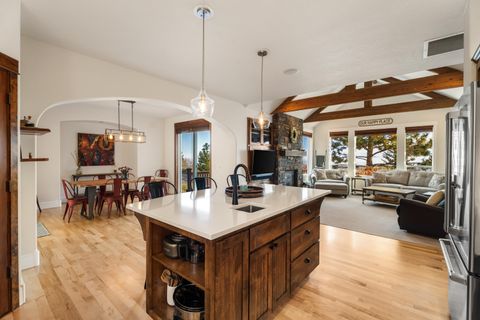 Tiny photo for 3057 NW Colonial Drive, Bend, OR 97703 (MLS # 220216926)