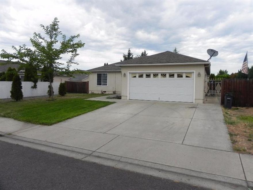 Clean home on a quiet street. Large living room with vaulted ceiling and sliding door to large covered patio. Low maintenance backyard, 3 bed/ 2 bath home. Brand new carpet, split floor plan with master suite on one side with walk-in closet and French door to enjoy the patio area. This home also has RV parking.