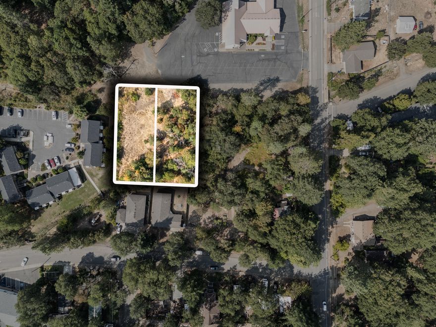 Incredible value here with the potential for you to bring your builder and build your dream home, or for you to develop. Convenient location, walking distance to local shops. This is two individual tax lots, totaling .43 acres and to be sold in conjunction with MLS #220209766 , which is an additional two tax lots bringing the total to 1.24 acres. Don't miss this fantastic opportunity to own four individual lots!