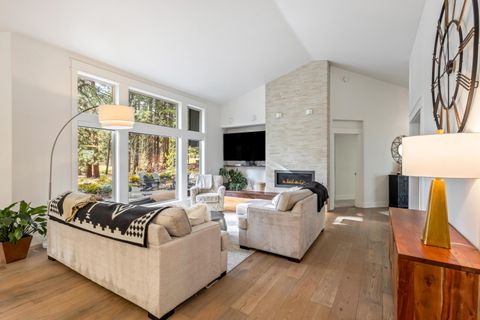 Tiny photo for 60755 Currant Way, Bend, OR 97702 (MLS # 220217738)