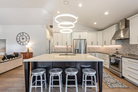 Tiny photo for 60755 Currant Way, Bend, OR 97702 (MLS # 220217738)