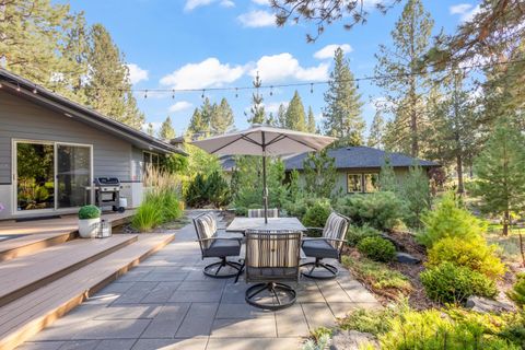 Tiny photo for 60755 Currant Way, Bend, OR 97702 (MLS # 220217738)