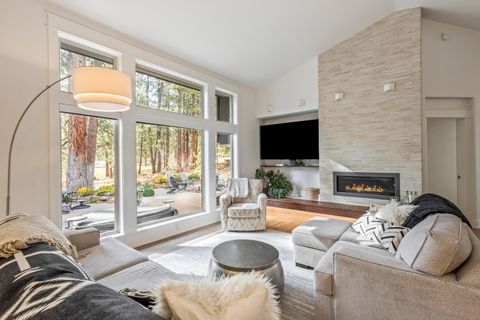 Tiny photo for 60755 Currant Way, Bend, OR 97702 (MLS # 220217738)