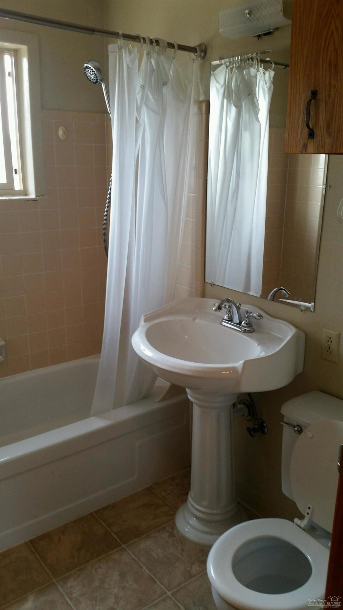 Kenwood - Residential Income