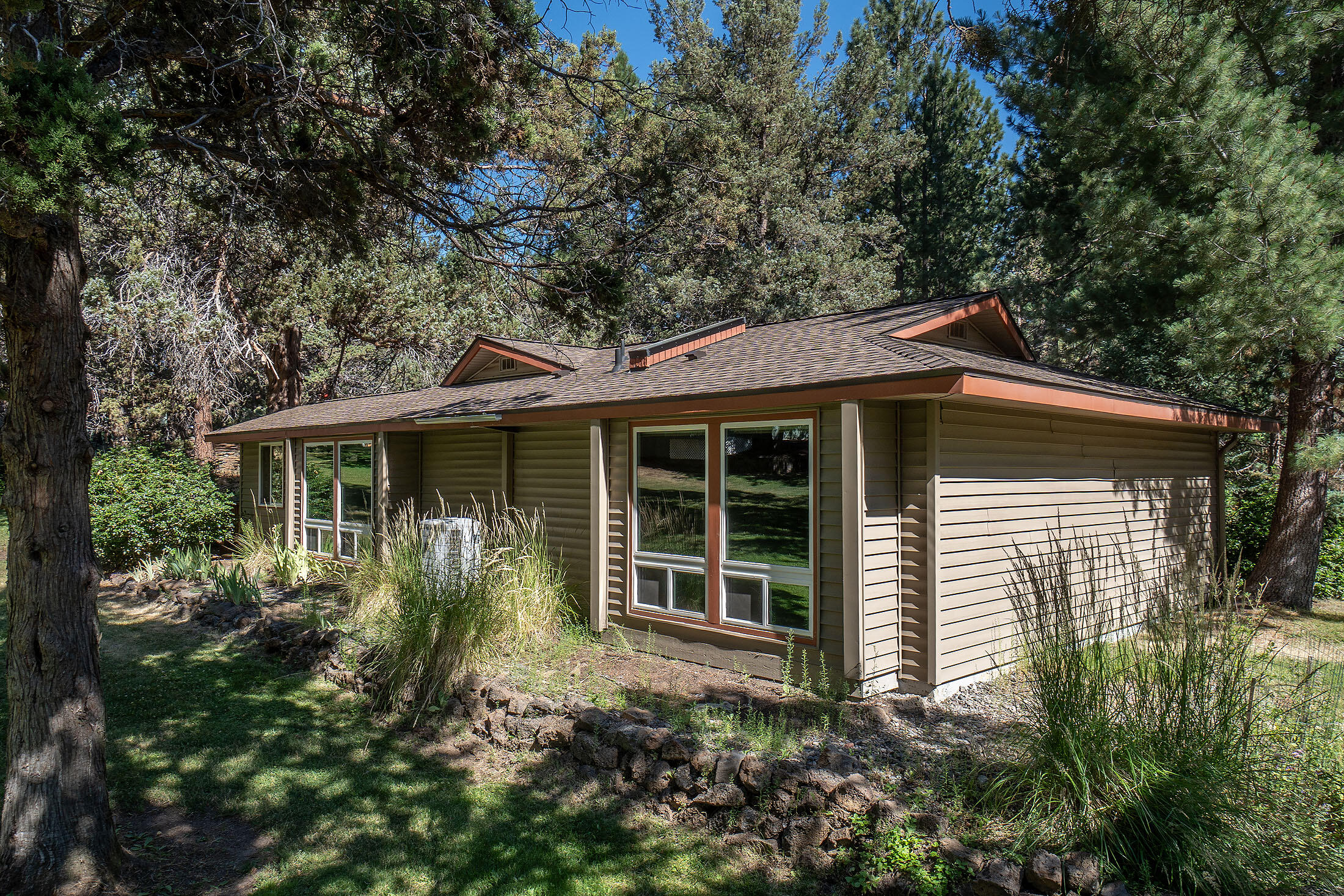 20783 Canterbury Court