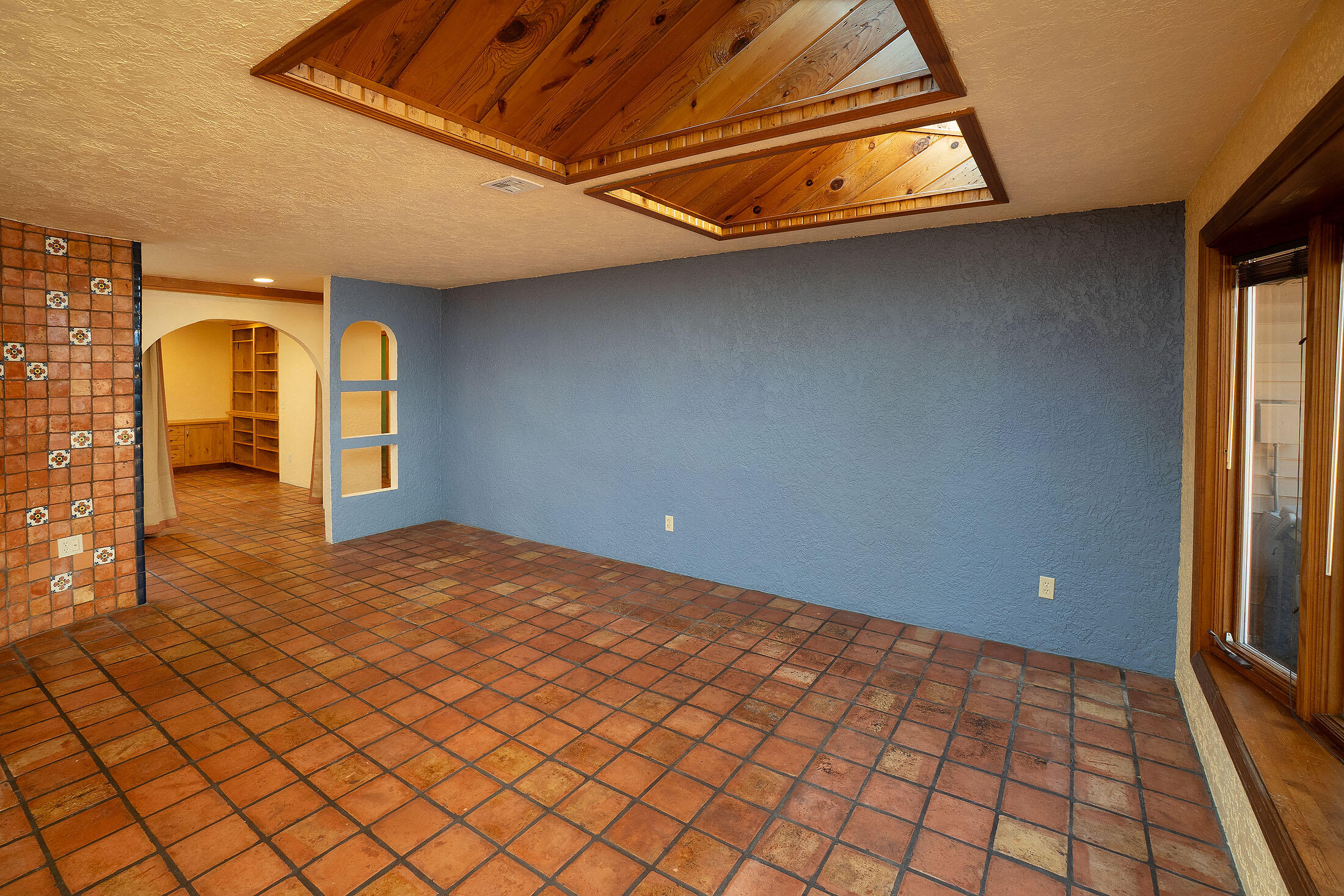20783 Canterbury Court