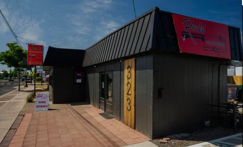 323 NW 6th Street Redmond OR 97756