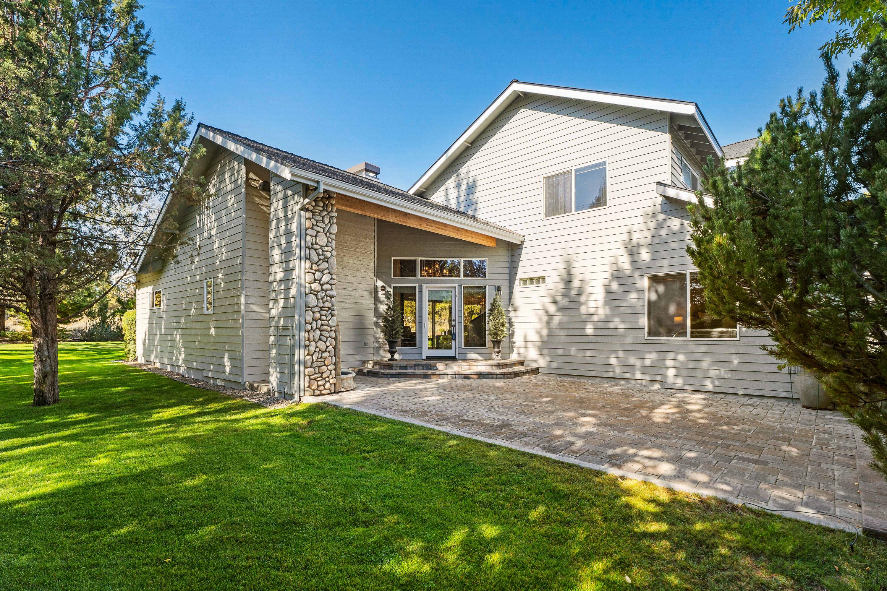 2605 Thrush Court