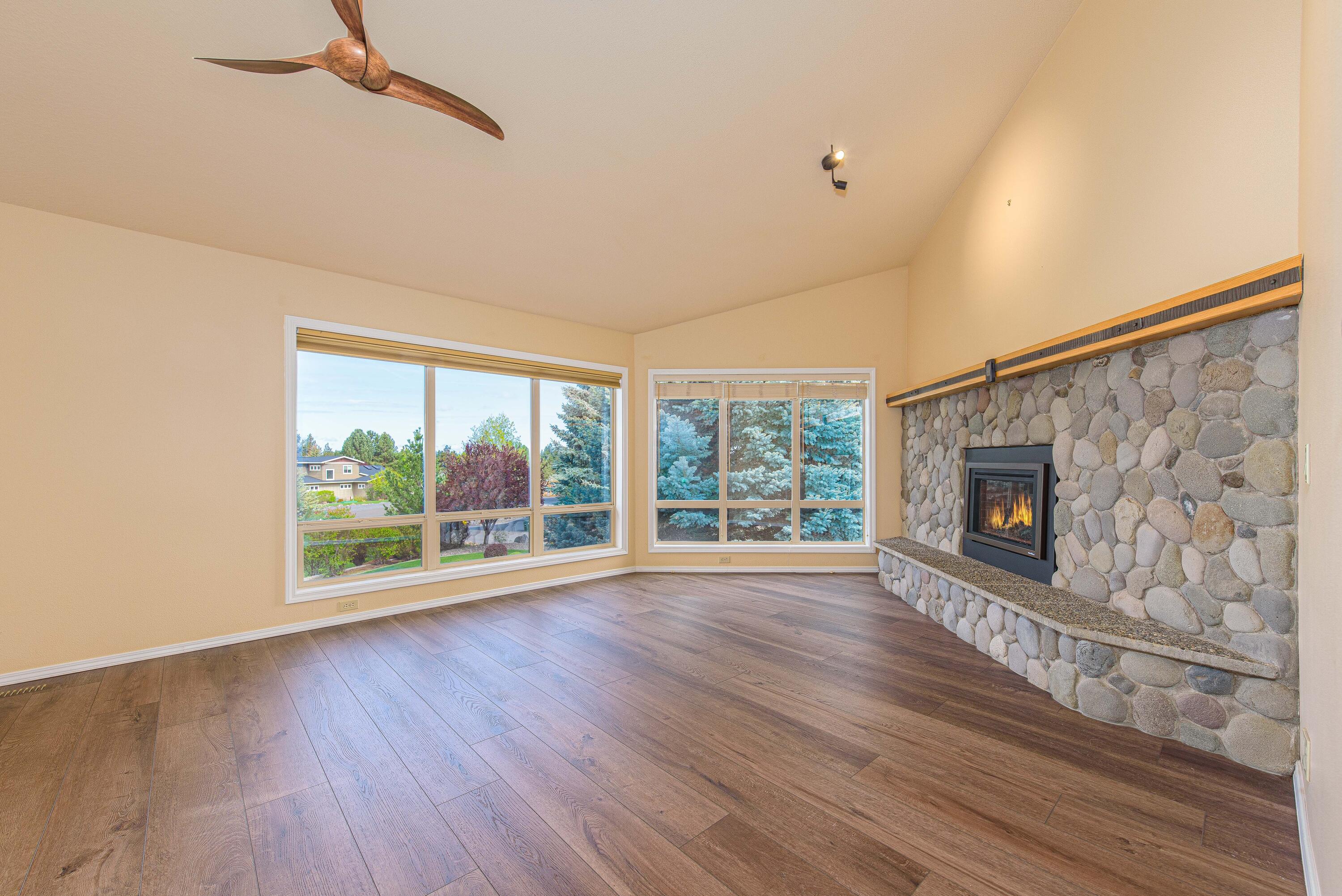 21445 Bradetich Loop