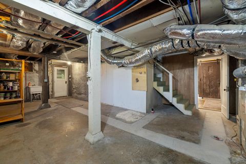 Tiny photo for 1540 Pacific Terrace, Klamath Falls, OR 97601 (MLS # 220217469)