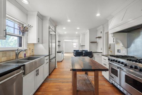 Tiny photo for 1540 Pacific Terrace, Klamath Falls, OR 97601 (MLS # 220217469)