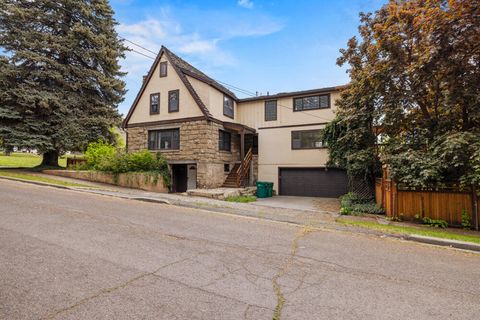 Tiny photo for 1540 Pacific Terrace, Klamath Falls, OR 97601 (MLS # 220217469)