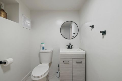 Tiny photo for 1540 Pacific Terrace, Klamath Falls, OR 97601 (MLS # 220217469)