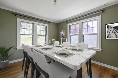 Tiny photo for 1540 Pacific Terrace, Klamath Falls, OR 97601 (MLS # 220217469)